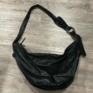 Cut n paste (cnp) black leather sling large slouchy crossbody bag! Crossbody!